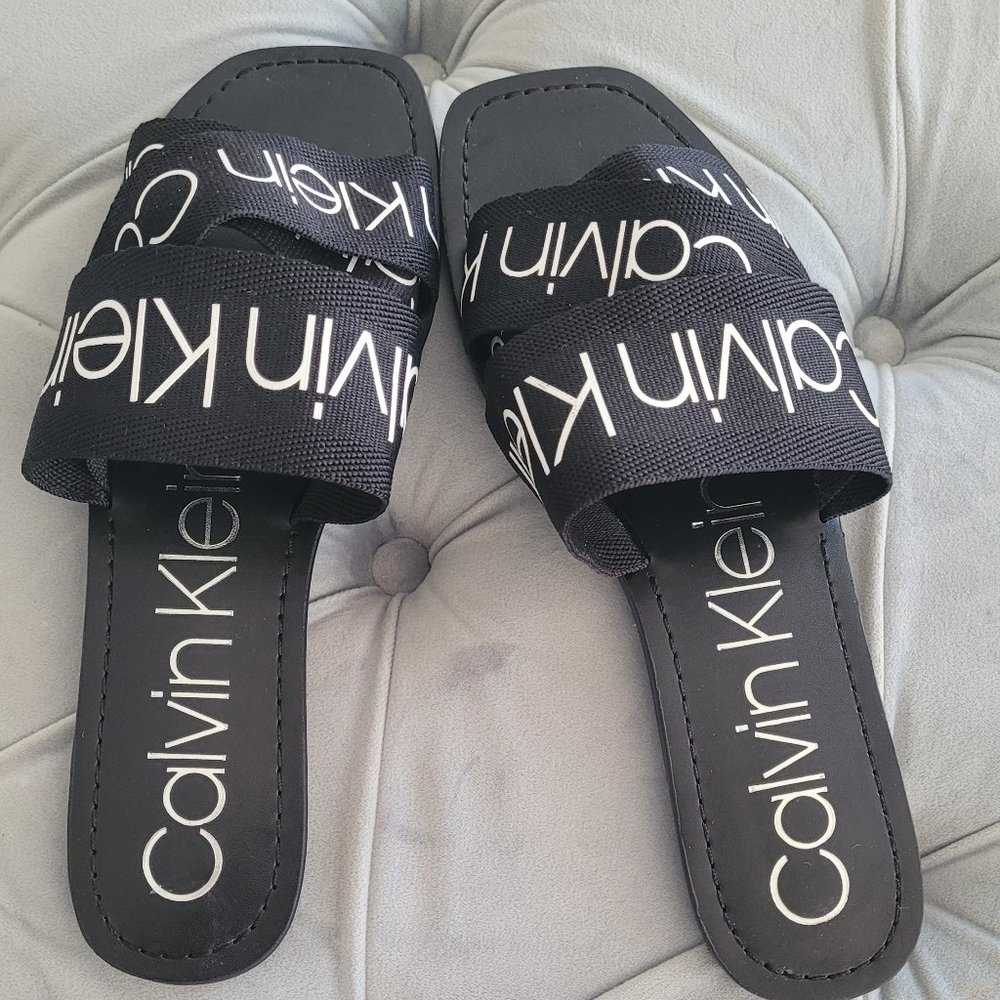 Calvin Klein Bainy Logo Slides